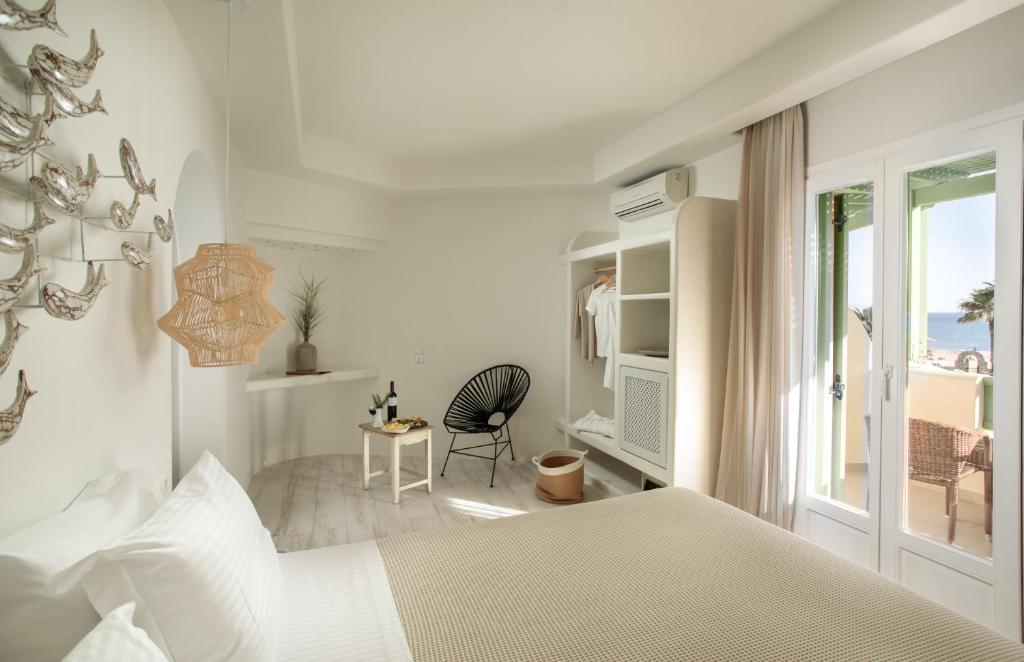 Junior Sea View Suite (9)