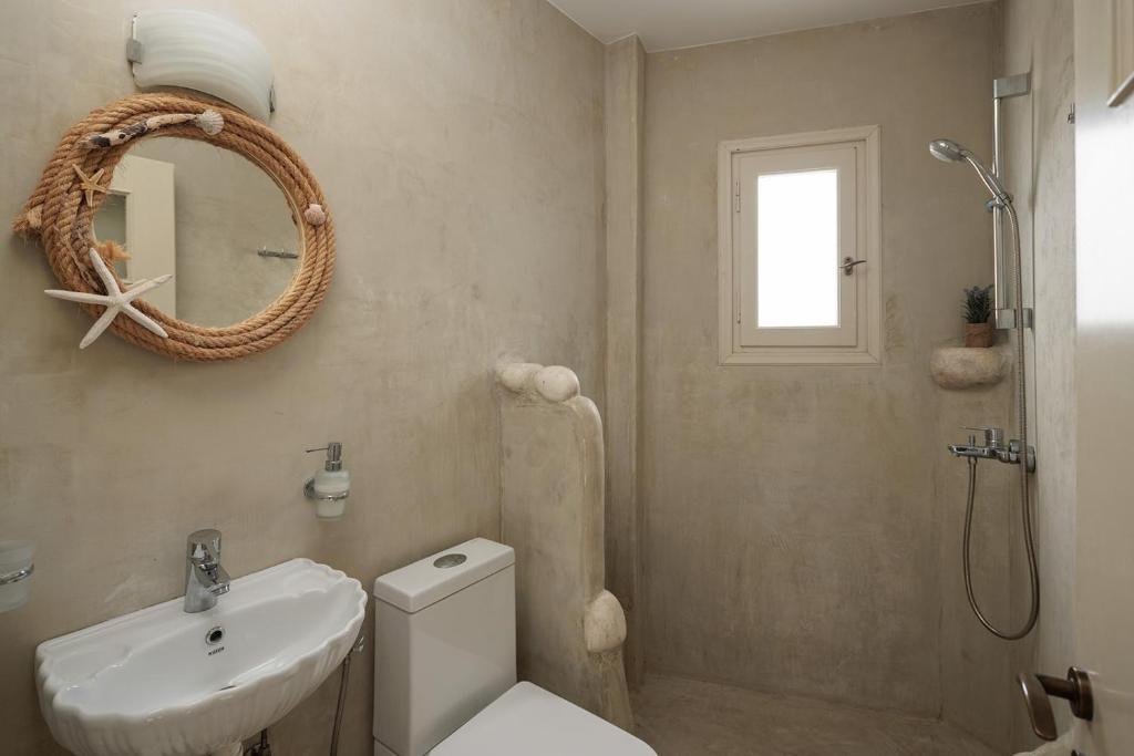 One-bedroom apartment with pool view (5)