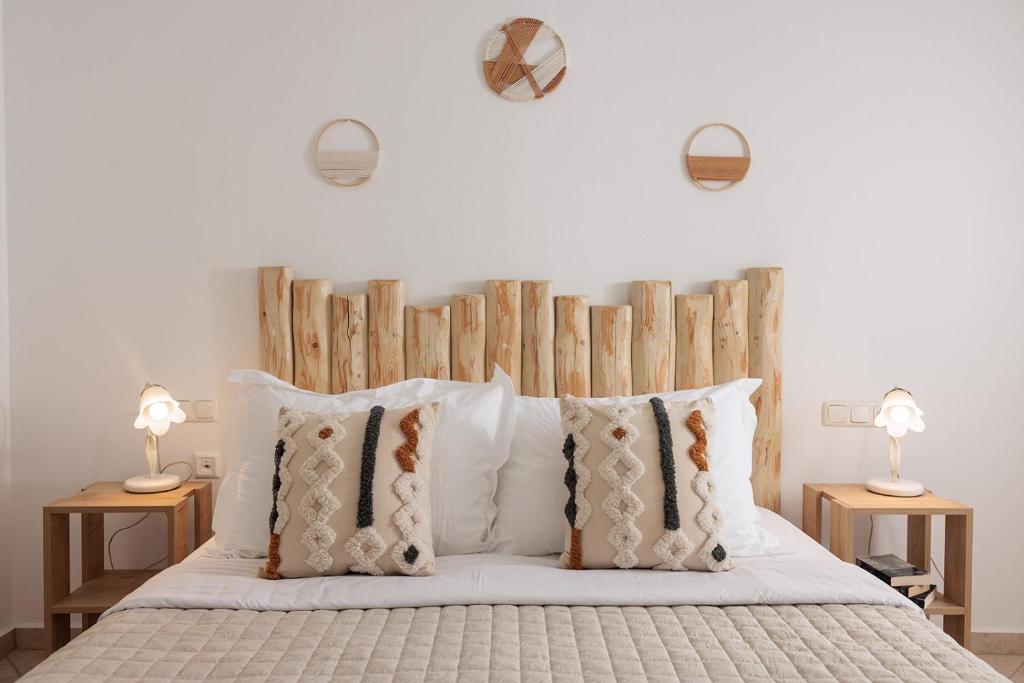 One-bedroom apartment with pool view (7)