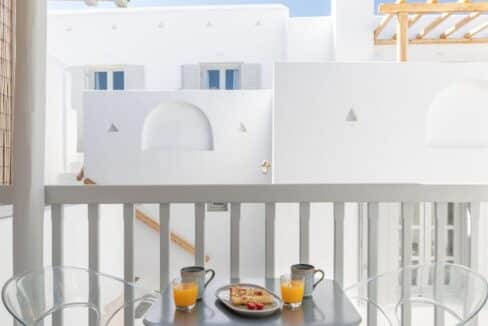 Standard Double Room (11)