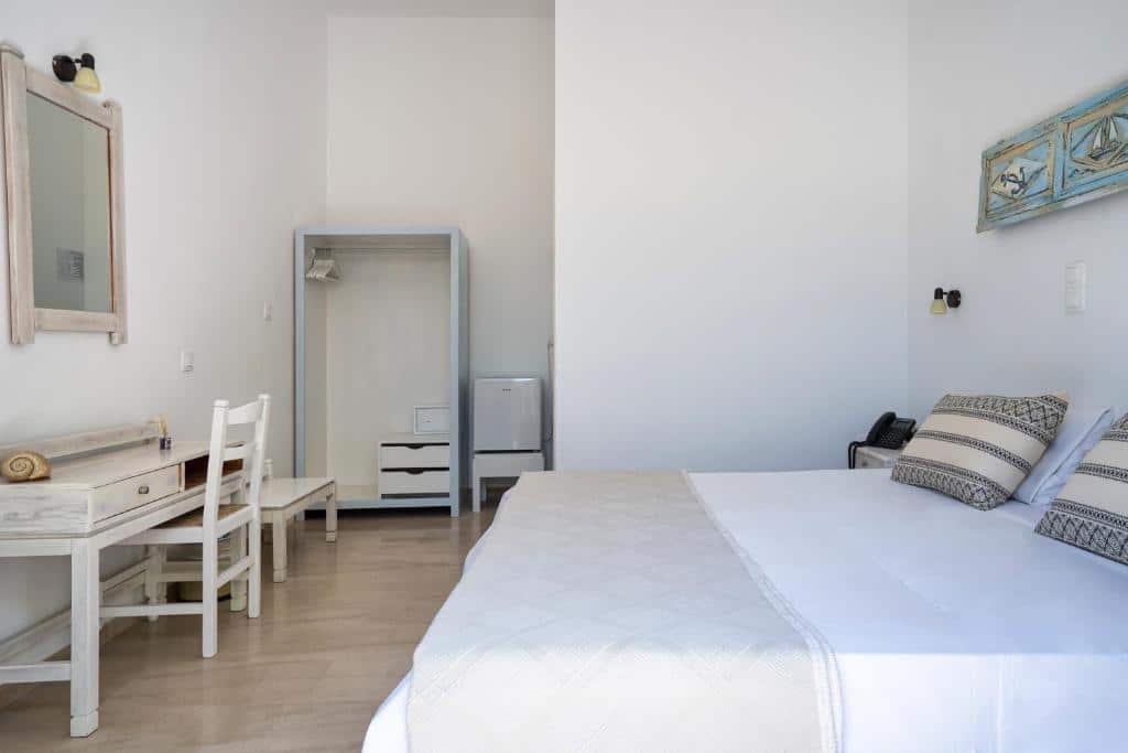 Standard Double Room with Garden View (2)