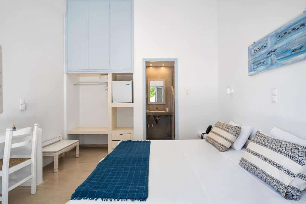 Standard Double Room with Garden View (3)