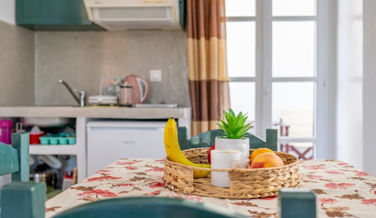 Standard Triple Studio Number 3 (11)