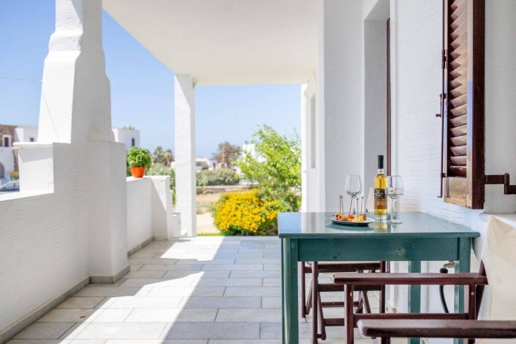 Standard Triple Studio Number 3 (4)