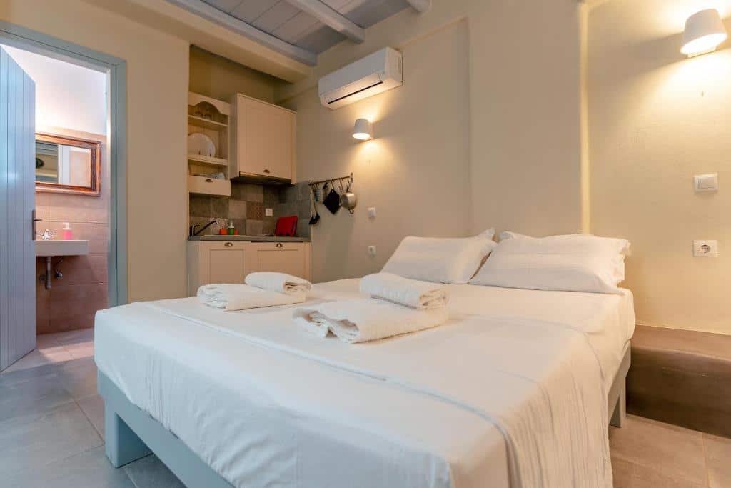 Studio with Sea View - Upper Floor (14)