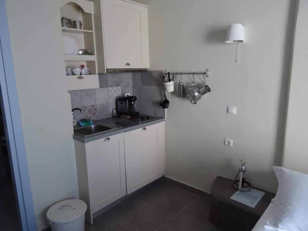 Studio with Sea View - Upper Floor (3)