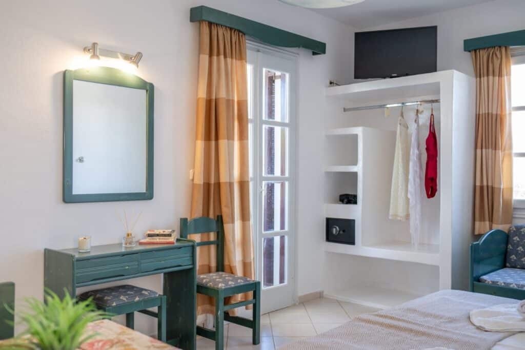 Studio with Terrace - Number 1 (12)