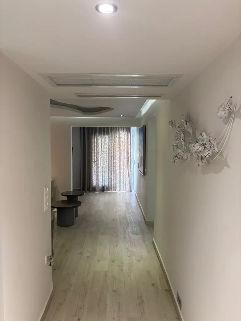 Suite with Outdoor Hot Tub (8)