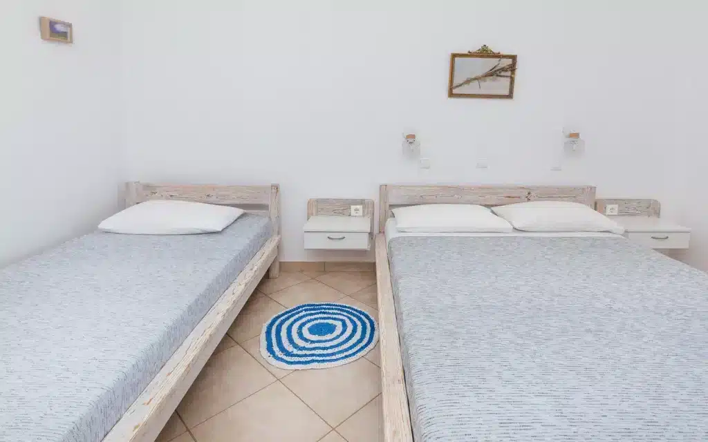 Superior-Room-with-Sea-View-8-1024x640