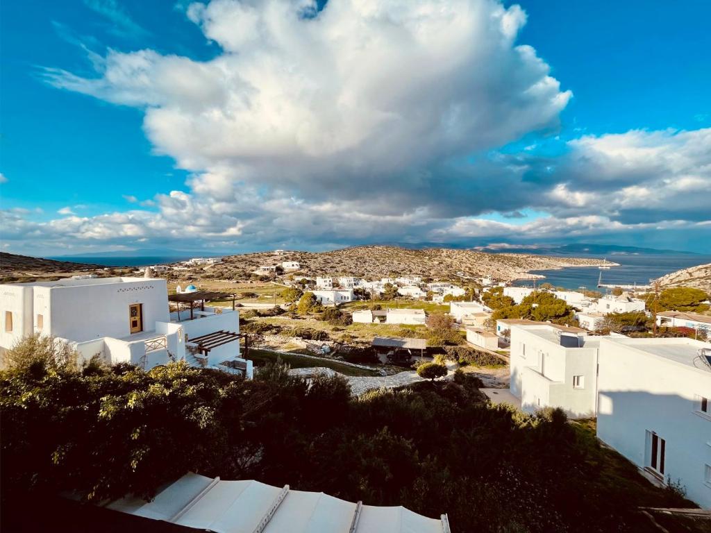 Superior sea view room (2)