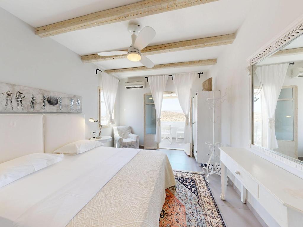 Superior sea view room (7)