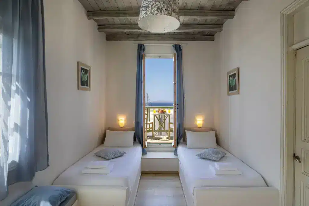 Superior-sv-room (1)