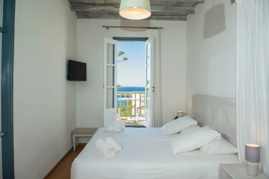 Superior-sv-room (3)