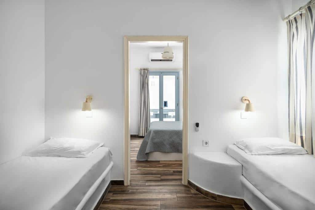 Two Bedroom Family Quadruple Room with Street View (3)