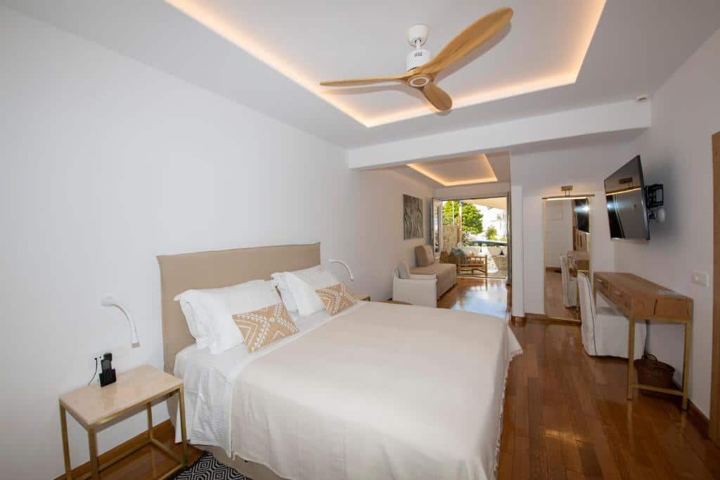 deluxe master suite (2)