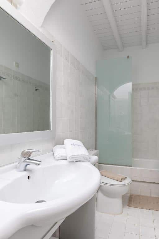 standard triple room (6)