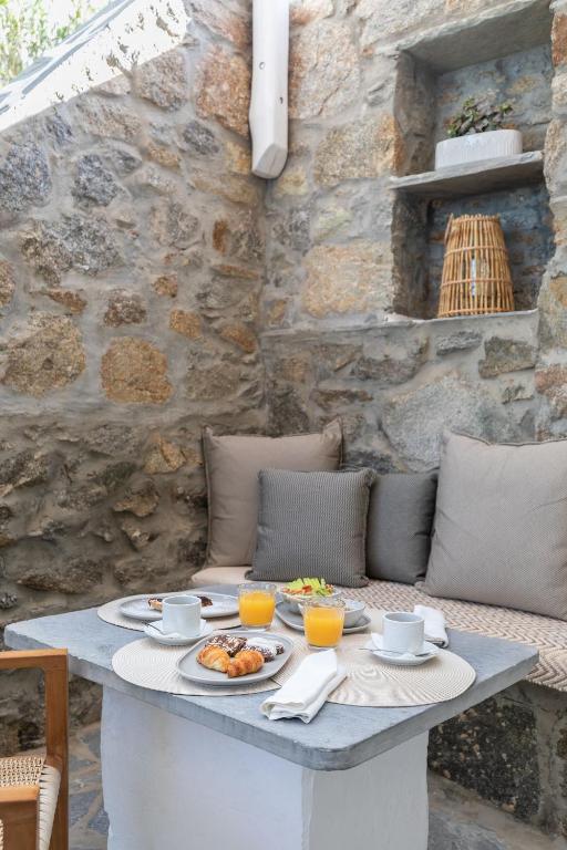 standard triple room (8)