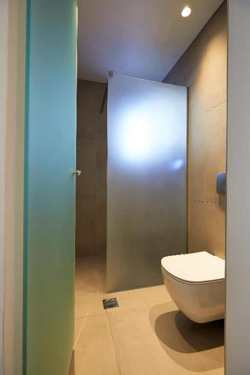 Deluxe Double Room (2)