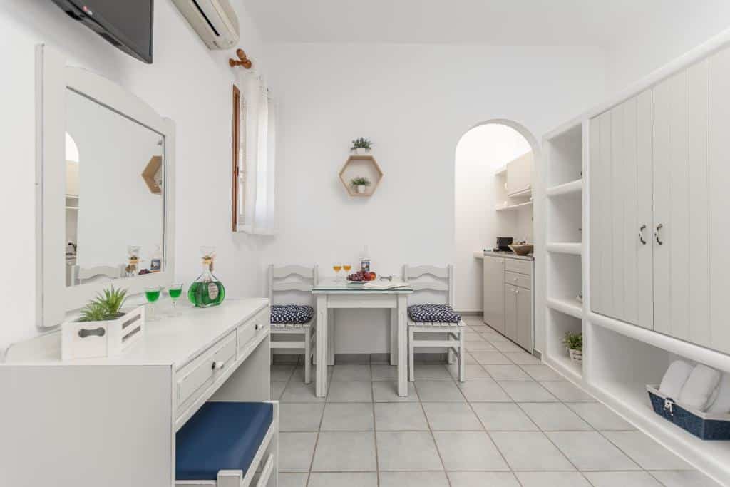 Deluxe Double Room with Sea View (3)