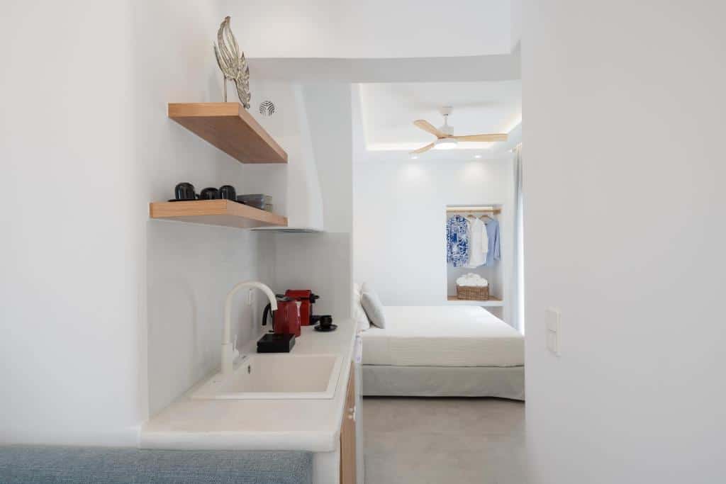 Living Suite with plunge pool (2)