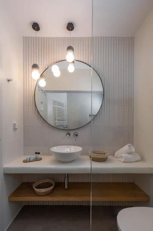 Superior Suite 706 (3)