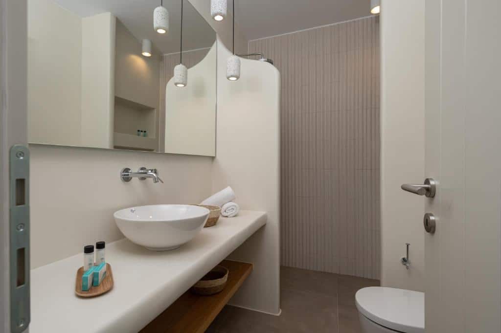 Superior Suite 707 (1)