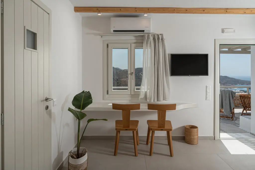 Superior Suite Jacuzzi 701 (3)