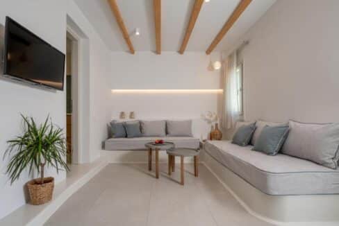 Superior Suite Jacuzzi 702 (6)