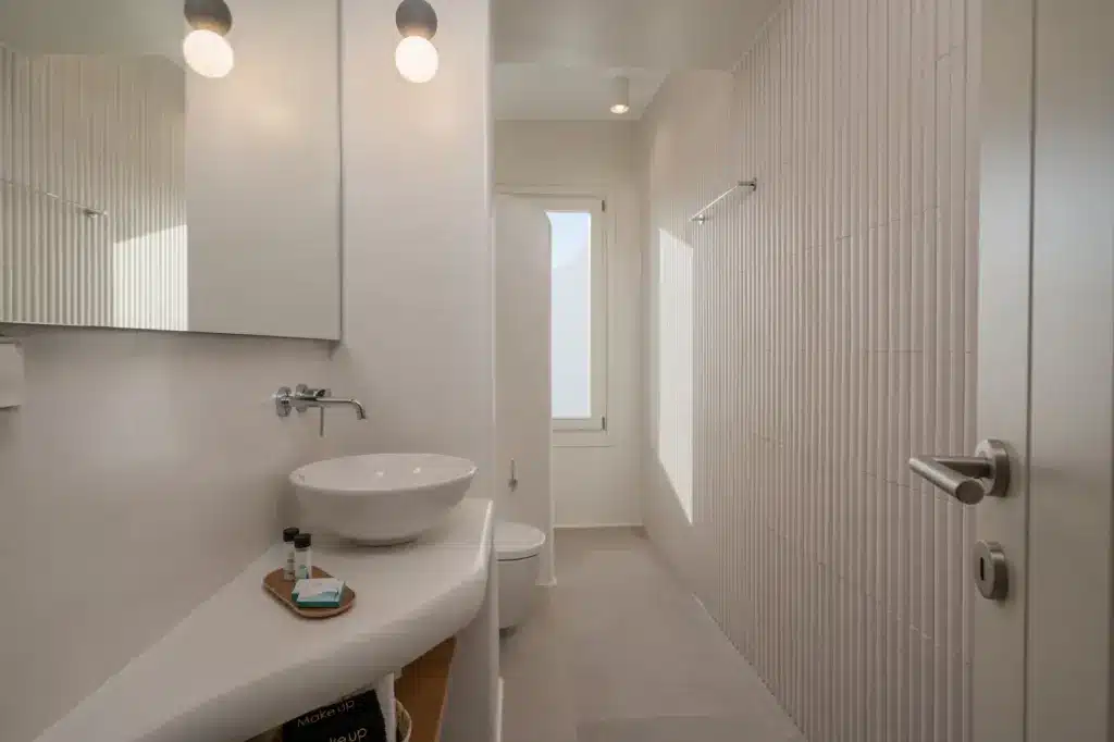 Superior Suite Jacuzzi 703 (5)