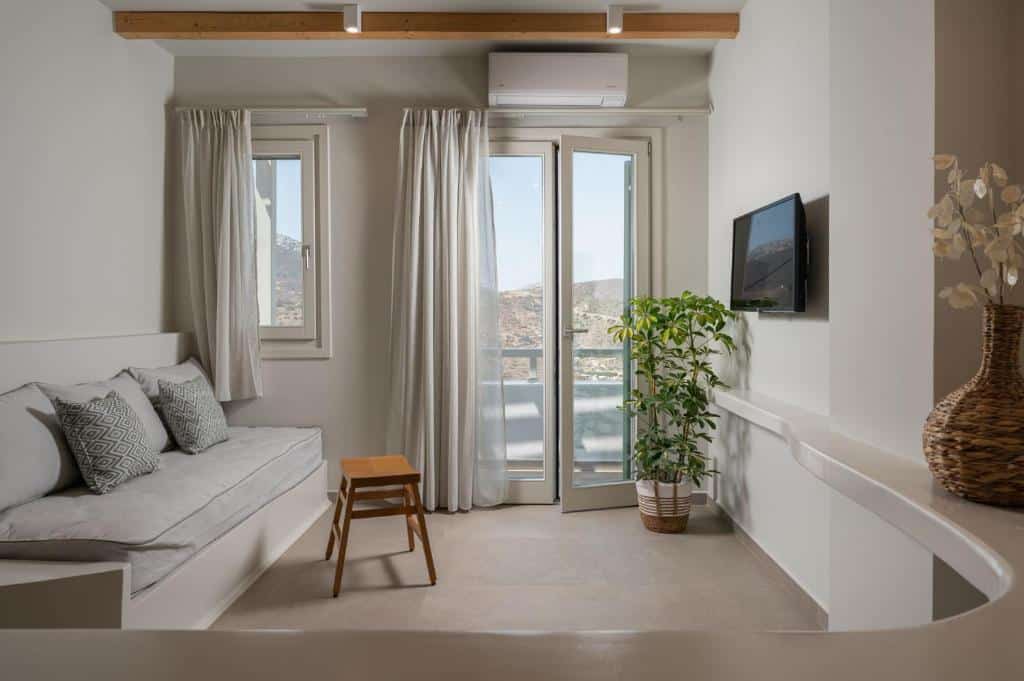 Superior Suite Jacuzzi 705 (5)