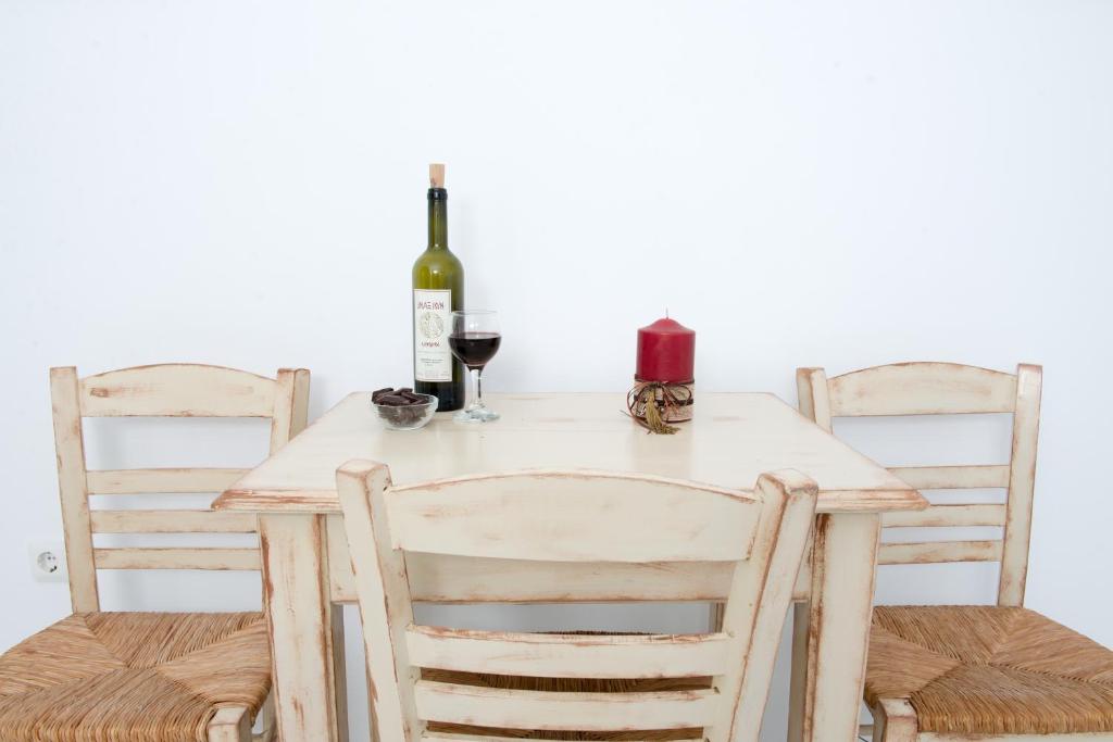 Deluxe Double Room With Balcony (9)