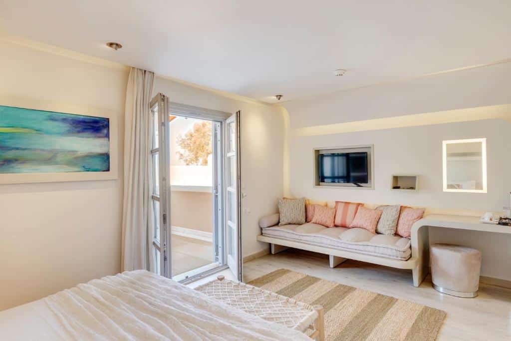 Double or Twin Garden view room (5)