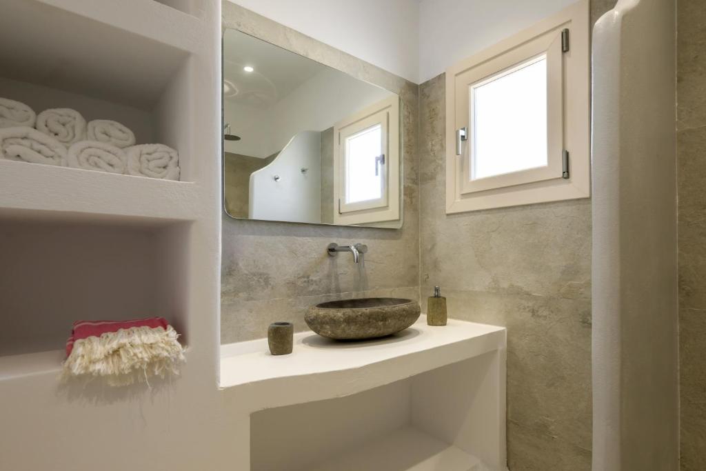 Stone Whisper Apartments (10)