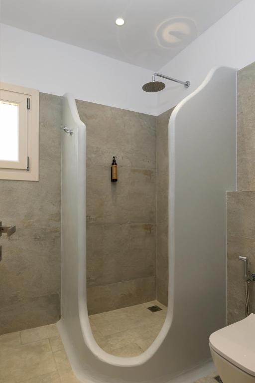 Stone Whisper Apartments (4)