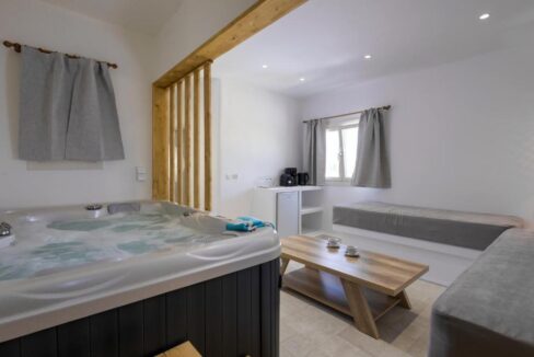 Stone Whisper Apartments (7)