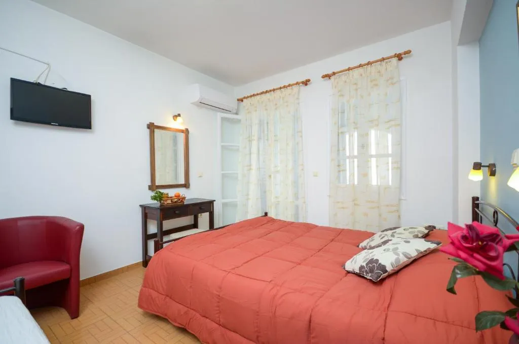 Quadruple Room Celeste (2)