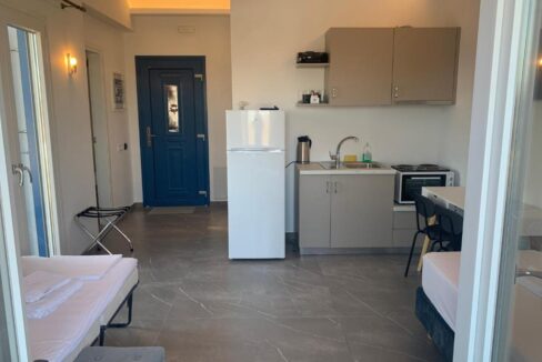 Apartment with Sea View (2)