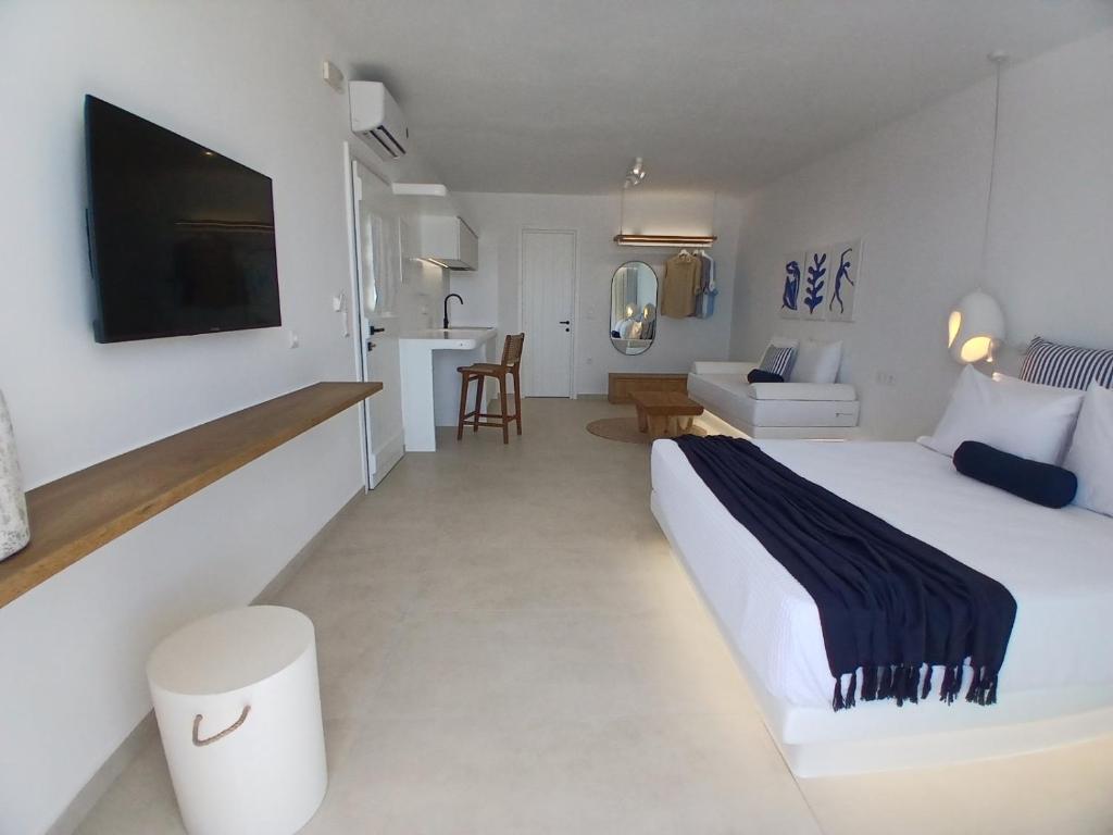 Comfort Suite with Sea View (16)