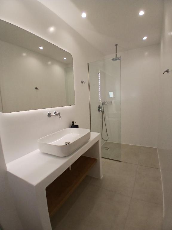 Comfort Suite with Sea View (7)