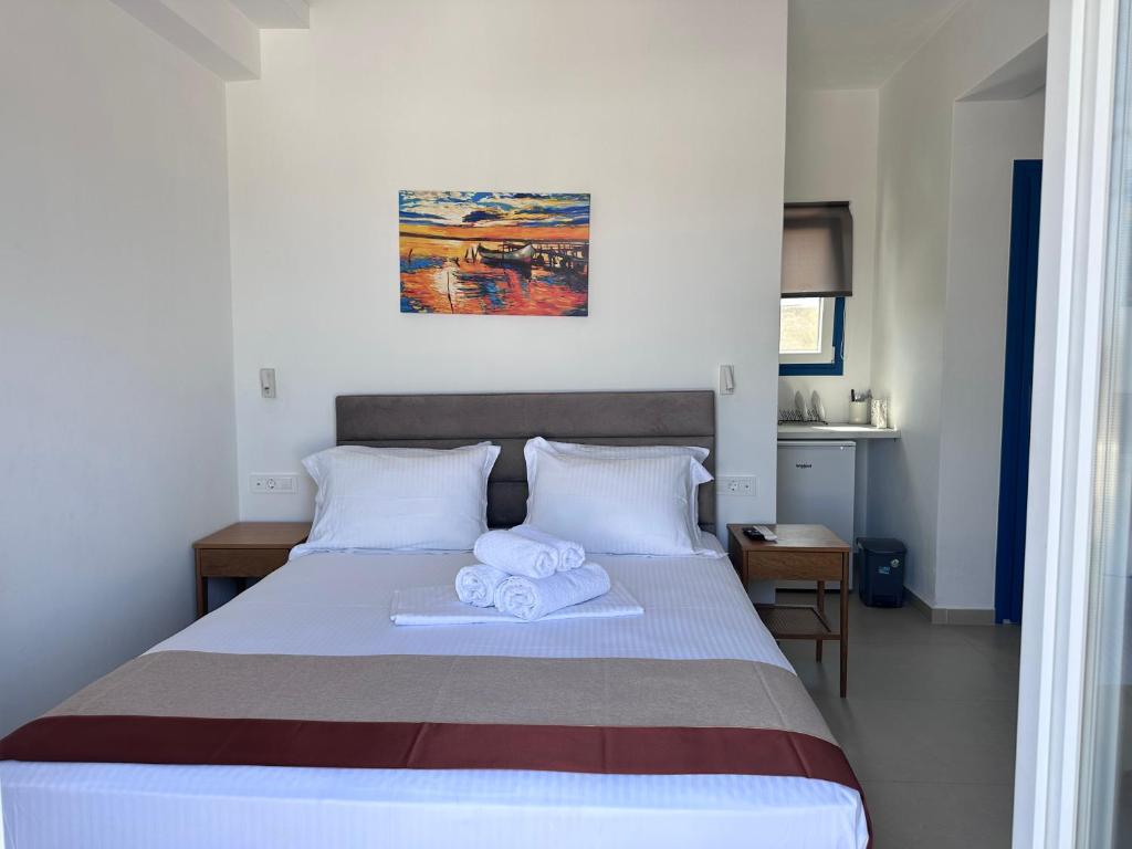 Double or Twin Room with Terrace (32)