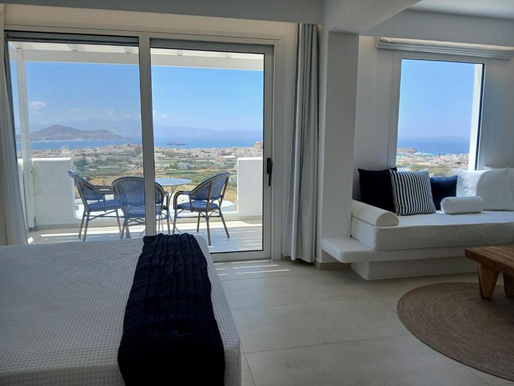 Executive Suite with Sea View (1)
