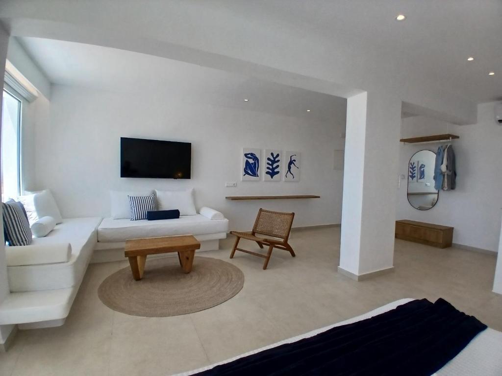 Executive Suite with Sea View (9)