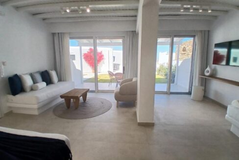 Superior Suite with Garden View (1)
