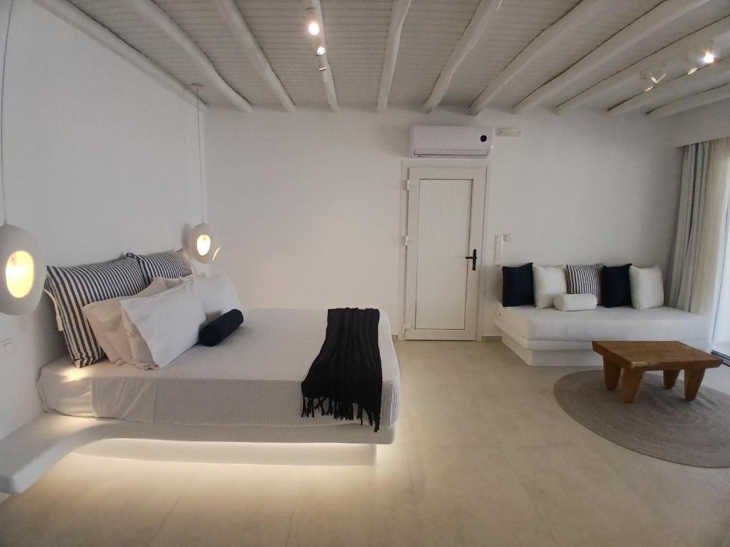 Superior Suite with Garden View (11)