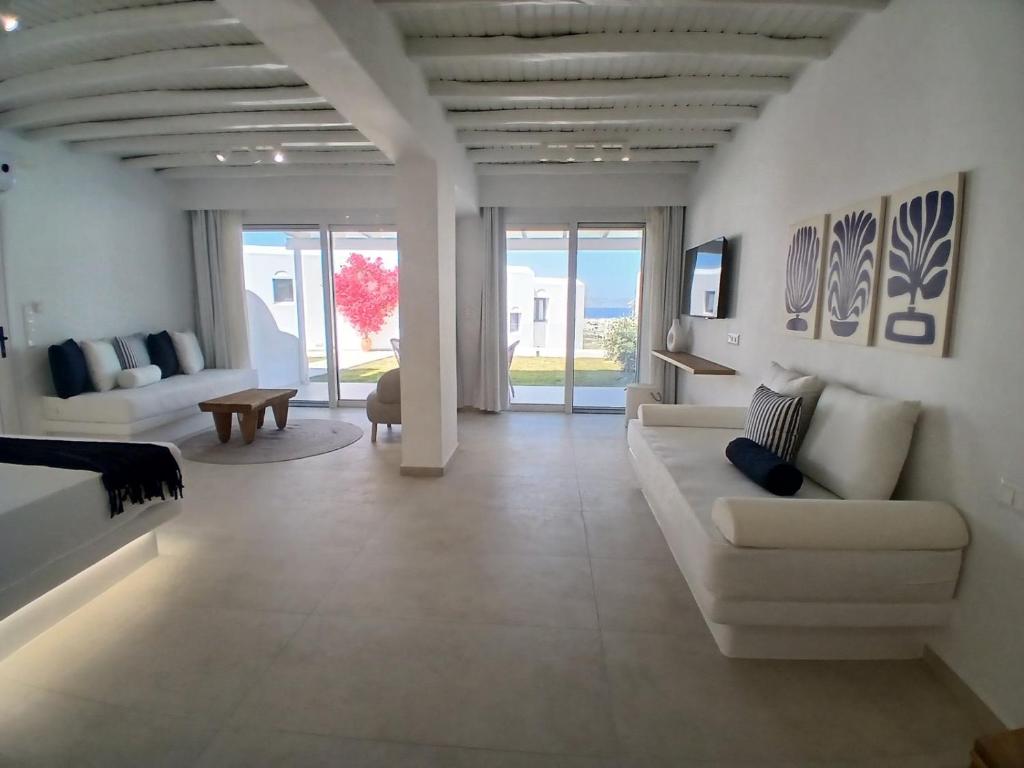 Superior Suite with Garden View (16)