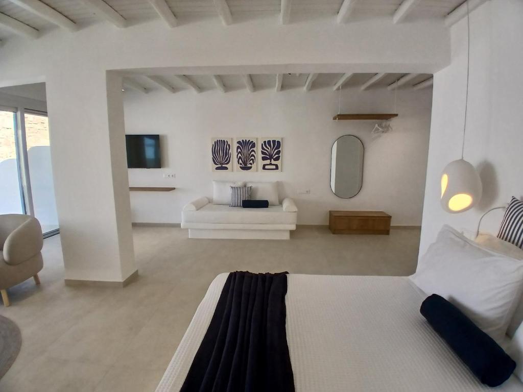 Superior Suite with Garden View (7)