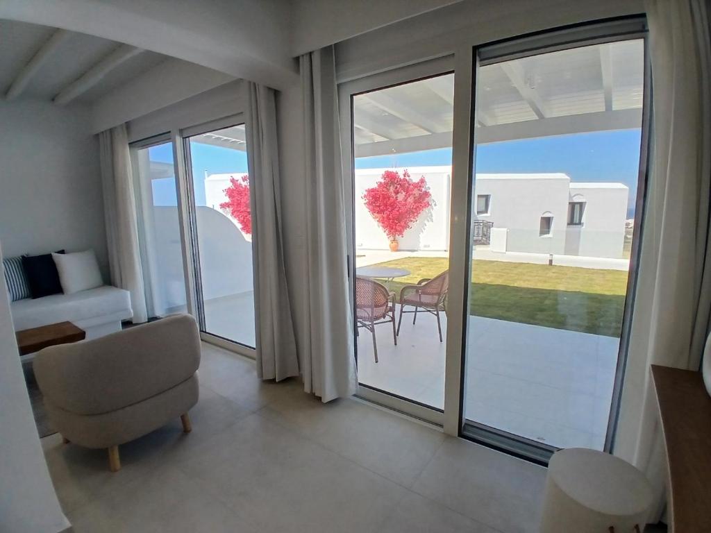 Superior Suite with Garden View (8)