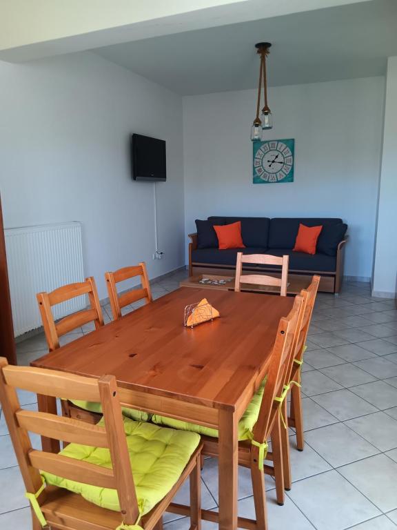 2 Bed Apartment Mountain View (13)