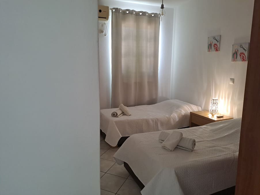 2 Bed Apartment Mountain View (25)