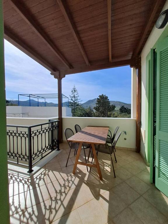 2 Bed Apartment Mountain View (5)